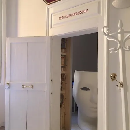Rita E Mou In Centro A Bed & Breakfast